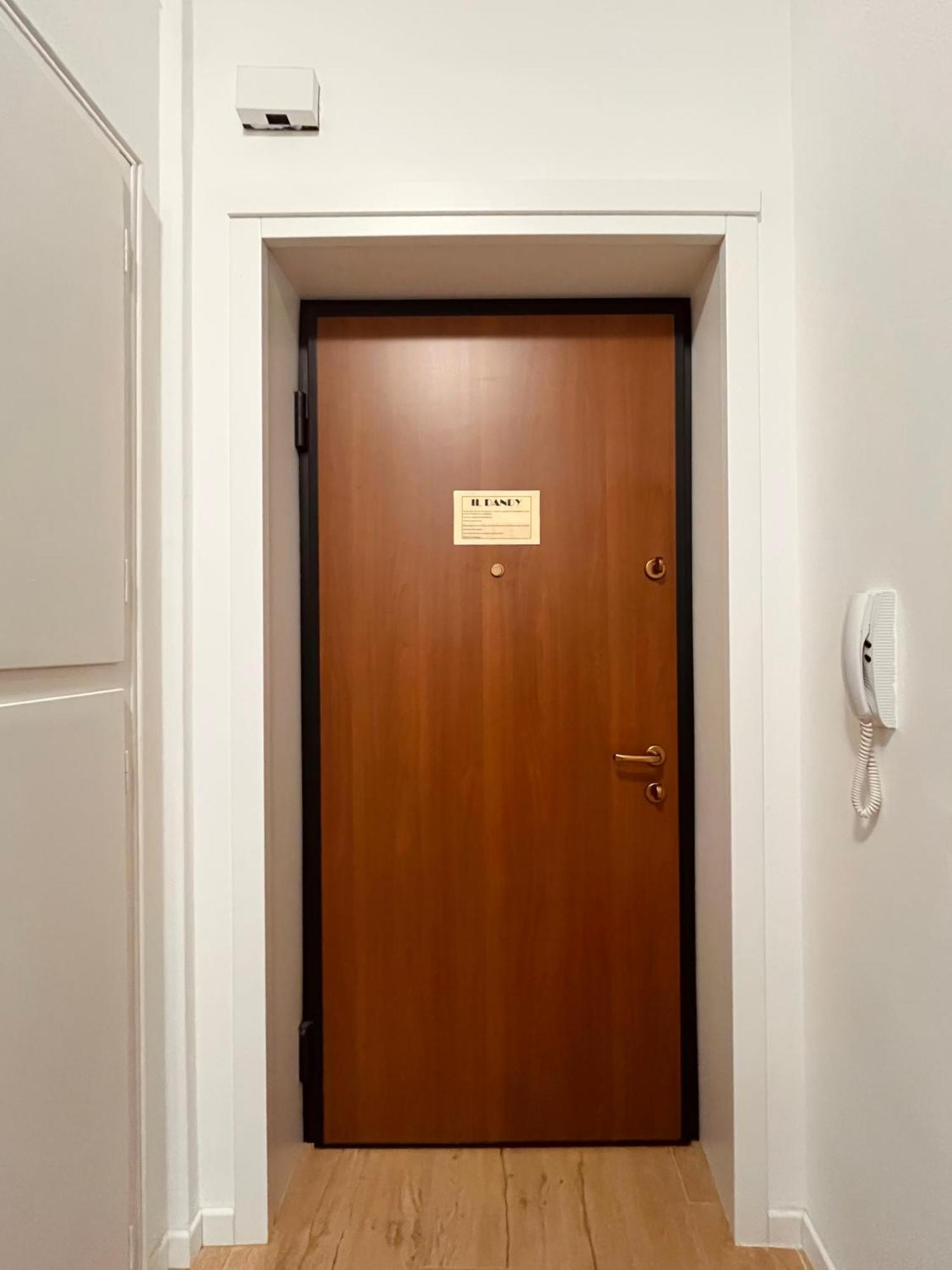 Il Dandy Appartamento Con Parcheggio Trieste Bagian luar foto
